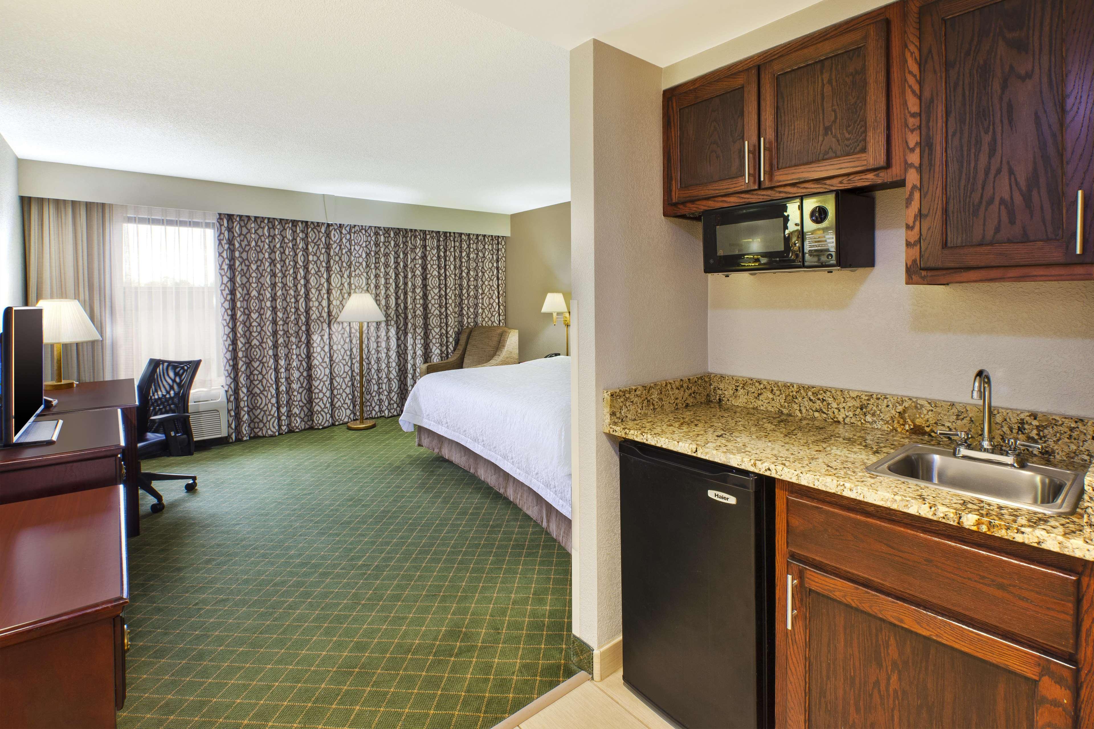 Hampton Inn Marietta Exterior photo