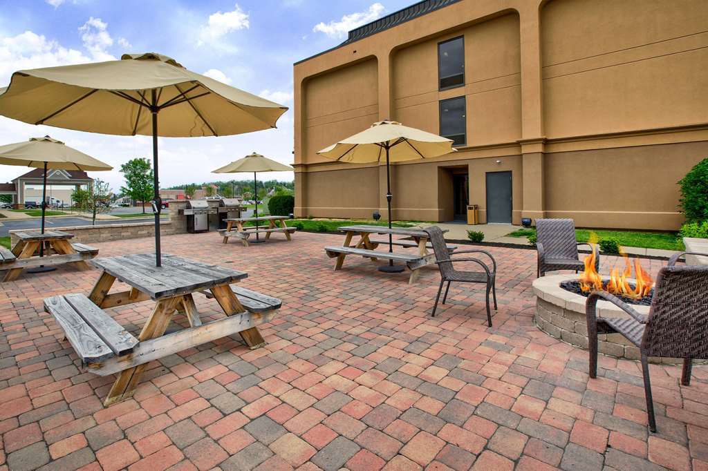 Hampton Inn Marietta Amenities photo