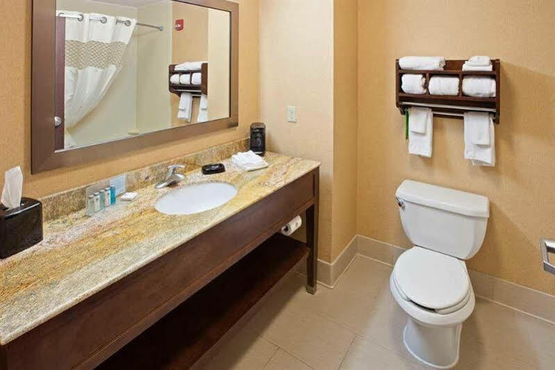 Hampton Inn Marietta Exterior photo